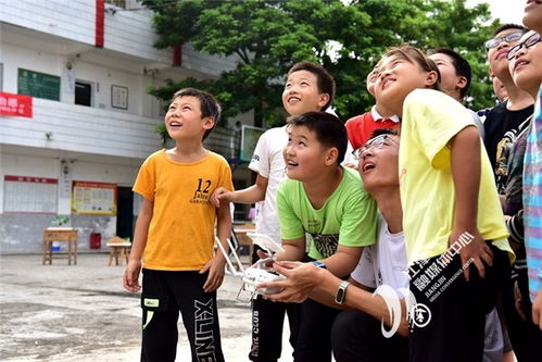 点亮江津山区孩子科技梦 这群大学生哥哥送来好多 新科技