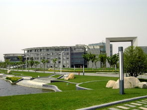 上海同济大学嘉定校区,同济大学有几个校区，各个校区分别位于哪里