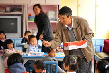 昆明动物博物馆携手幼儿园打造幼儿昆虫科普教育基地 