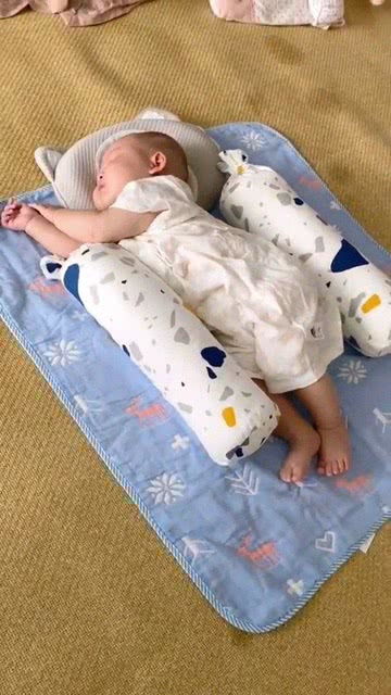 多亏这个安抚枕,以前名副其实的落地醒,现在主动靠着安抚枕,一睡又是三个多小时,睡得好身体棒母婴好物 