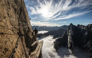 华山 登一座山 追一个梦 