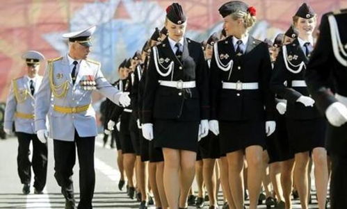 直击俄罗斯街头女警察,大长腿靓丽迷人,比空姐还要漂亮