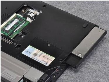 华硕X85笔记本电脑可以将硬盘更换为SSD固态硬盘吗，并且把原来的硬盘装到光驱位置？光驱托架如何选择？