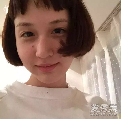 高刘海自己怎么弄(高刘海发型图片女士)