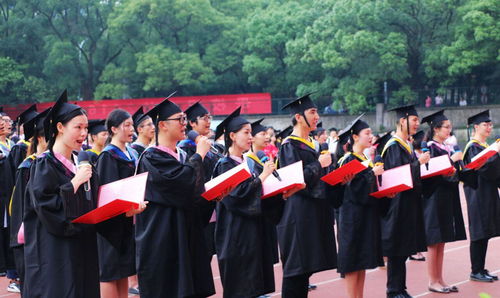 初中提升学历难不难,我是初中学历怎么提高学历，已经有大概一年多没有读了