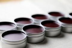 紫草膏 紫草膏的功效与作用_紫草膏有哪些功效和作用