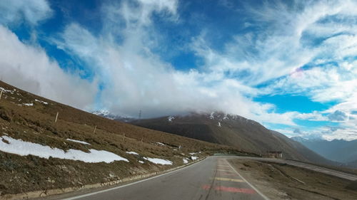 实习期女司机开手动挡车 自驾318川藏线 翻越折多山露营 太心酸了 