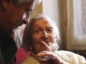 世界最长寿老人逝世享年117岁 每天吃曲奇和鸡蛋就长寿 
