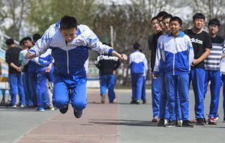 半月谈调查 一些学生中考体育为拼高分,竟服含兴奋剂类药物 图 