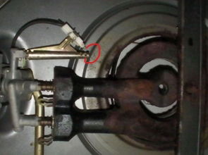 煤气灶风门(燃气灶底下的前后两个铁片哪个是风门哪个是煤气门)