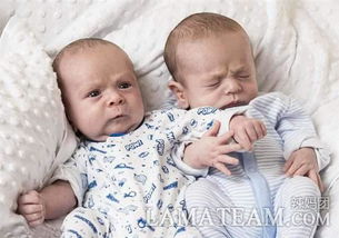 双胞胎弟弟出生没呼吸,哥哥给加油在场的人惊呆了