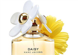 marc jacobs daisy是哪个集团旗下产品