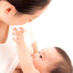 新生儿吃奶嘴会吸收营养吗,婴儿吃奶嘴好吗