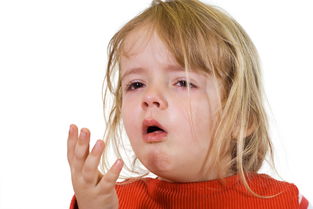 小孩晚上咳嗽是什么原因引起的怎么办呢（小孩晚上咳嗽是什么原因?有什么办法吗?）