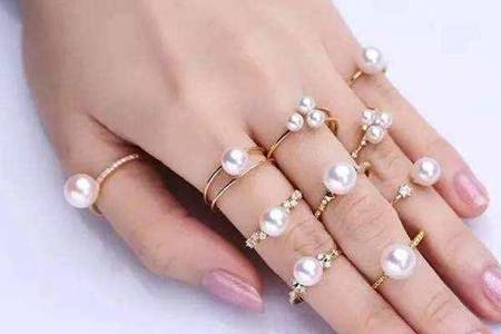 女生为什么爱戴戒指 戴结婚戒指有何意义寓意着什么 