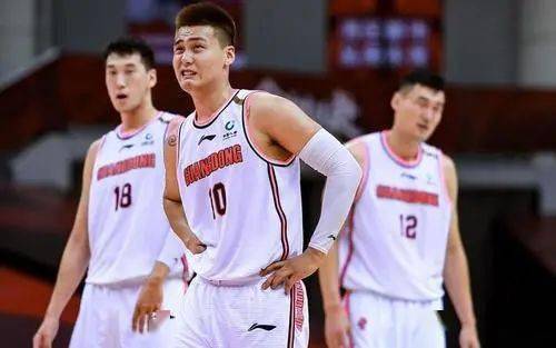 精彩呈现，广东体育现场直播热血篮球赛助力篮球运动发展
