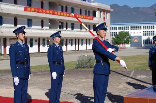 为圆升旗梦, 修建国旗台, 空军战士争做最帅男人 