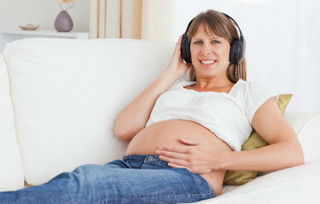 胎教适合听什么音乐 哪些音乐适合作为胎教音乐