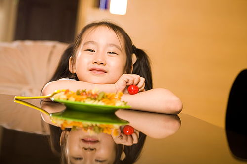 给女孩子取名亚楠 亚男的家长是什么心态 