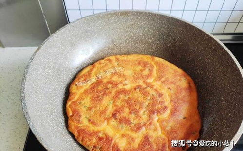 这饼子外焦里嫩口感好,不用揉面不用擀面,制作省事吃着也好吃