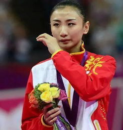 奥运冠军晒工资月薪2400元 这在北京能干嘛 图