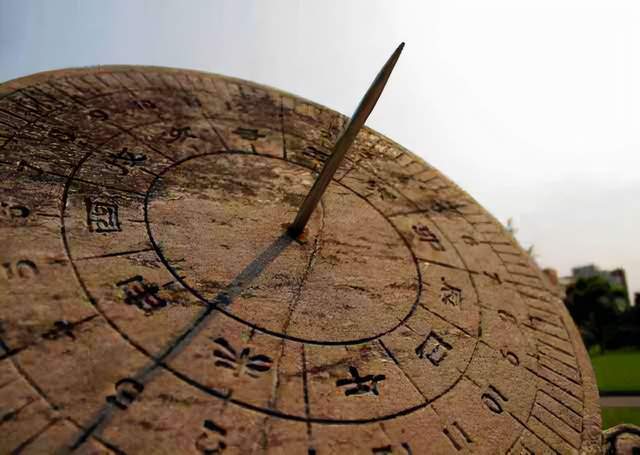 中华古代史上,一直采用的 纪年 方式,第一种存在时间最长