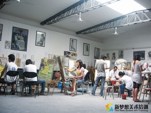 南京高考美术：梦想与艺术的完美结合