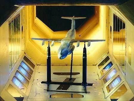 美空军在风洞中测试定向能系统,探索机载应用