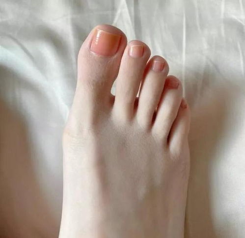 女生脚型分为3种希腊脚 埃及脚和罗马脚,哪种一种最美