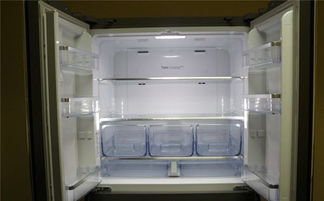 冰箱保鲜层有存水是怎么回事啊 