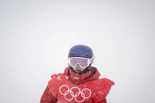 大雪纷飞,谷爱凌雪中备战