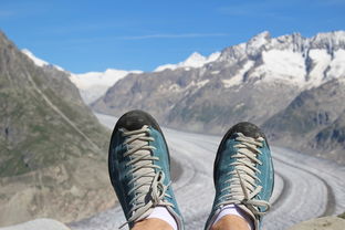  如何避免黄山旅游高峰期的人流拥堵？