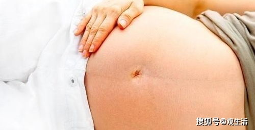 怀孕初期能感觉左边有动,怀孕一个月肚子左边老是动，能摸出来吗 宝宝知道