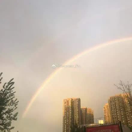 不经历风雨,怎么见彩虹 傍晚 成都 双彩