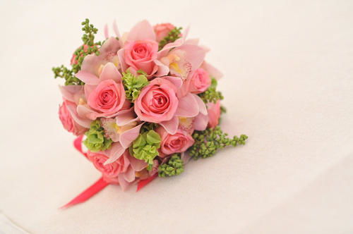 送女朋友什么花比较小众,情人节送花给女友，除了玫瑰，还有什么花比较好呢？