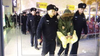 刚刚 159名犯罪嫌疑人押解回哈尔滨 警方破获建国以来特大跨省诈骗犯罪案件,哈尔滨至少220人被骗 现场照片