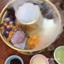 五条人糖水铺 欧洲城店 的椰汁糖水火锅好不好吃 用户评价口味怎么样 温州美食椰汁糖水火锅实拍图片 大众点评 