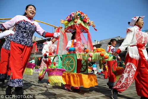 湖北郧阳 排练节目 云 上演