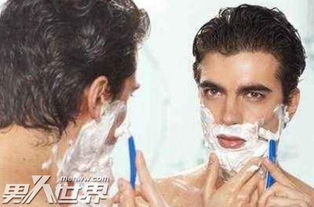 男人刮胡子的最佳时间什么时候 平时刮胡子需要注意什么