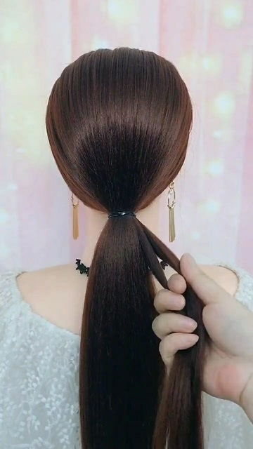 摩羯座头发编织简单，摩羯座的头发怎么扎简单(摩羯座简单的发型)