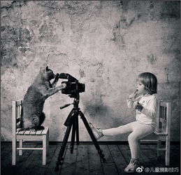 摄影师爸爸记录下女儿和猫咪的美好童年 