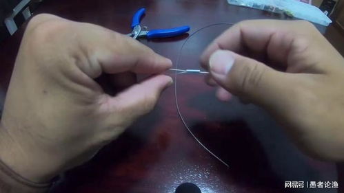 钢丝穿线绑钩的两种方法,只要上手过一次,就知道怎么弄了