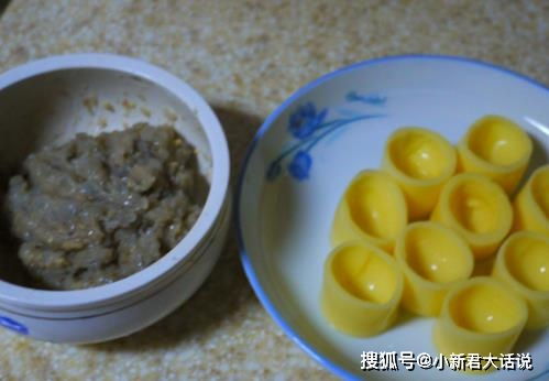 玉子豆腐的新吃法,比红烧着吃还简单,几分钟上桌,孩子吃还补钙