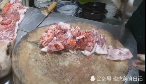 大厨分享红焖狗肉的正确做法,香辣入味不油腻,暖身又暖胃