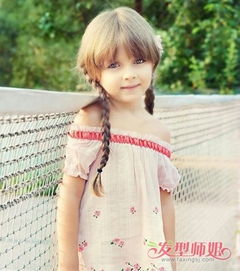 2017花样麻花辫编发发型 幼儿简单麻花辫发型