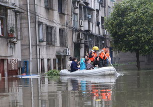 岳阳60年不遇暴雨袭城 265名被困群众获救