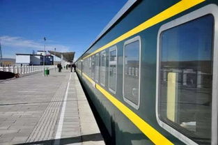重庆火车直达西藏 便宜到爆 一站一景美哭了