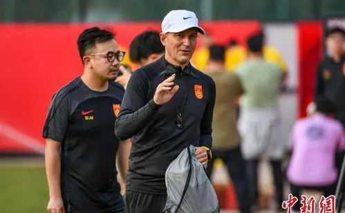 中国国家足球队主教练,历任教练:从外援到国内教练