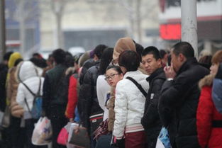 东北大雪车辆延误大量旅客滞留 