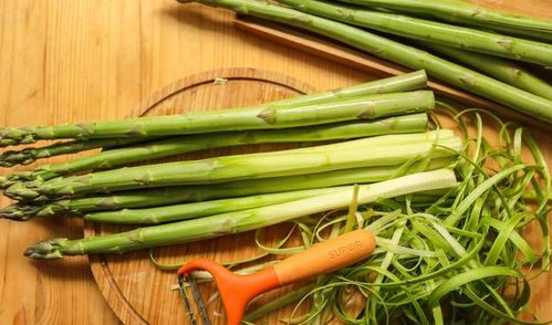 纯绿色蔬菜之王,邓紫棋减脂都在吃的芦笋,芦笋搭配什么最好吃